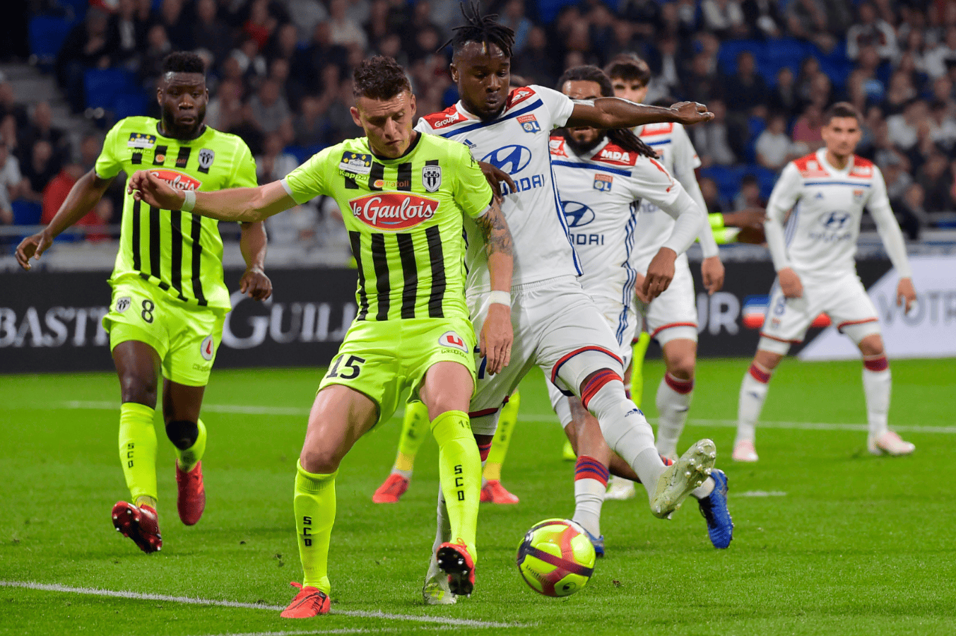 今晚突围战来临；皇家社会围绕法国杯战术微调；震撼外界；阵容厚度经受考验的简单介绍